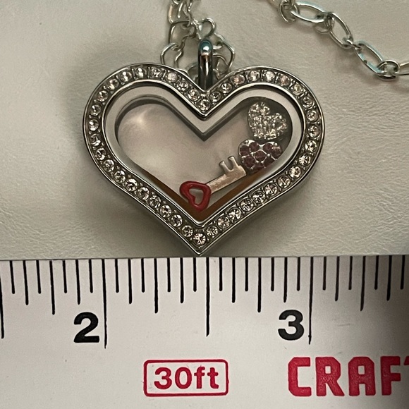 Origami Owl Small Heart Locket - Picture 7 of 8